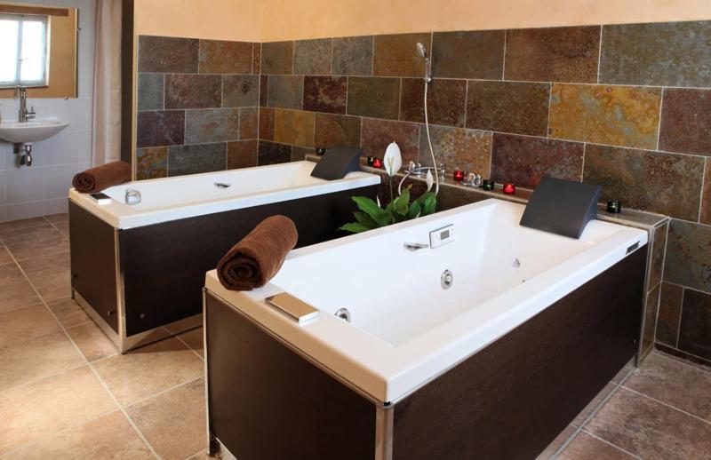 Salzuit Domaine Saint-Roch Hotel Spa מראה חיצוני תמונה